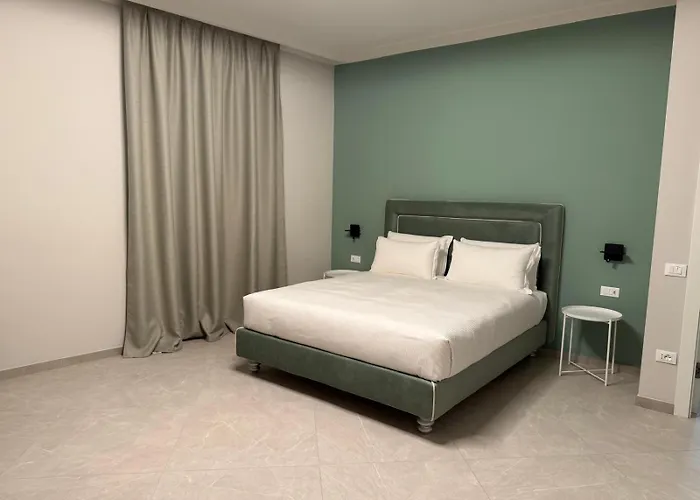 شقة Lake Como Aparthotel Cernobbio تْشيرنوبيو