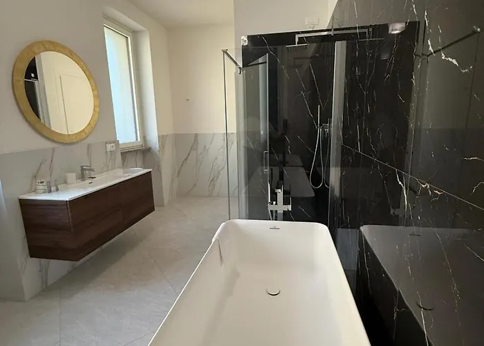 شقة Lake Como Aparthotel Cernobbio 3*