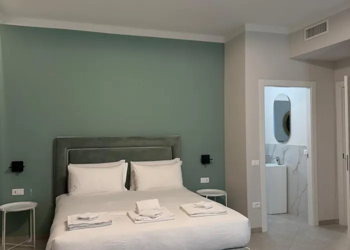 شقة Lake Como Aparthotel Cernobbio تْشيرنوبيو